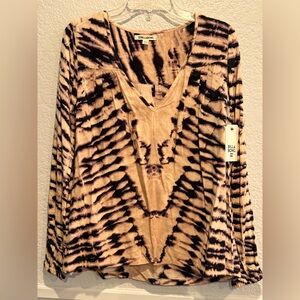 NWT Billabong v-neck long sleeve tie dye shirt M